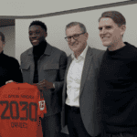 Histórico contrato: Alphonso Davies amplía su vínculo con el Bayern hasta 2030